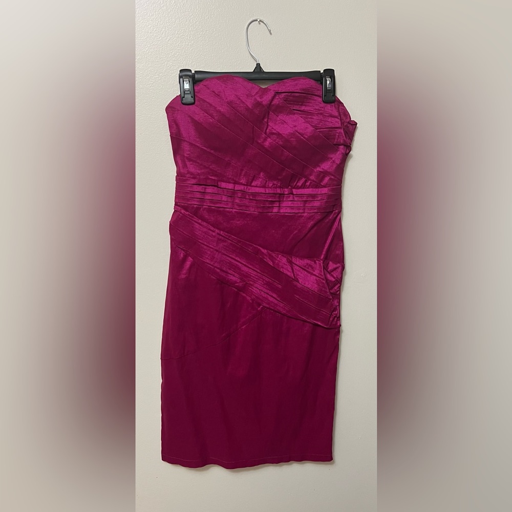 Women’s strapless dress size L, worn once to the Sugarland concert 11 years ago.